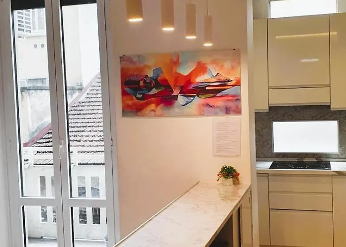 Spacious & Lovely - 4 Queen Bed