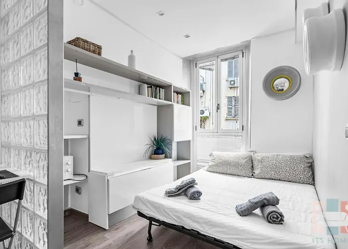 Cc8 -brera-isola- Modern - - Wifi