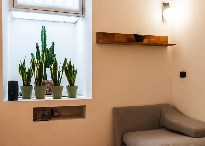 Youhosty - Secret Garden Apartmán *