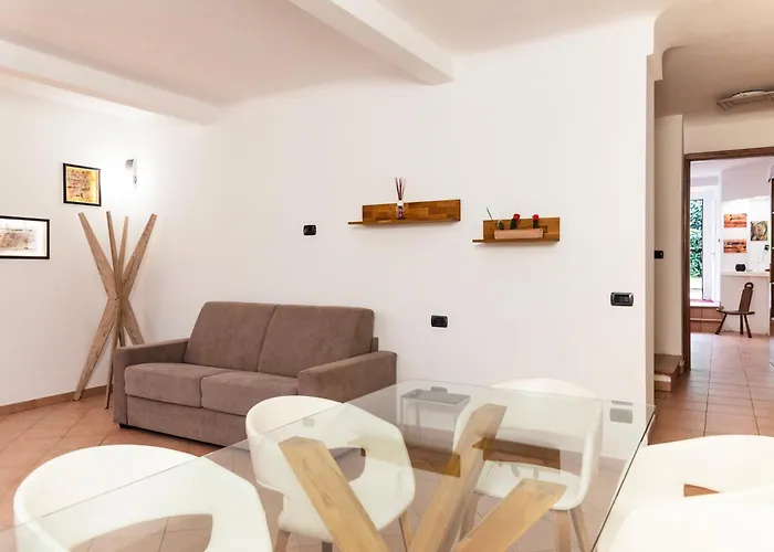 Youhosty - Secret Garden Apartmán Milán