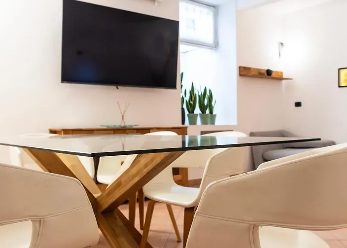 Youhosty - Secret Garden Apartmán *