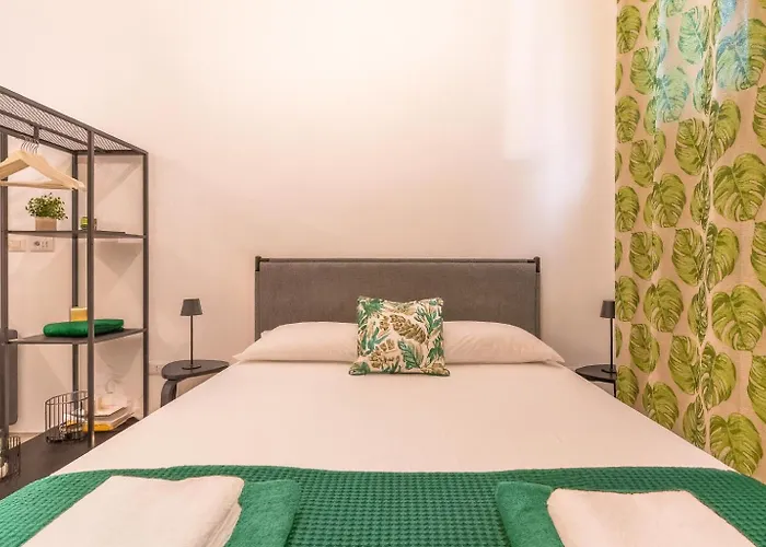 12 -near Train Station -15 Min Rho Fiera-duomo-malpensa Guest house