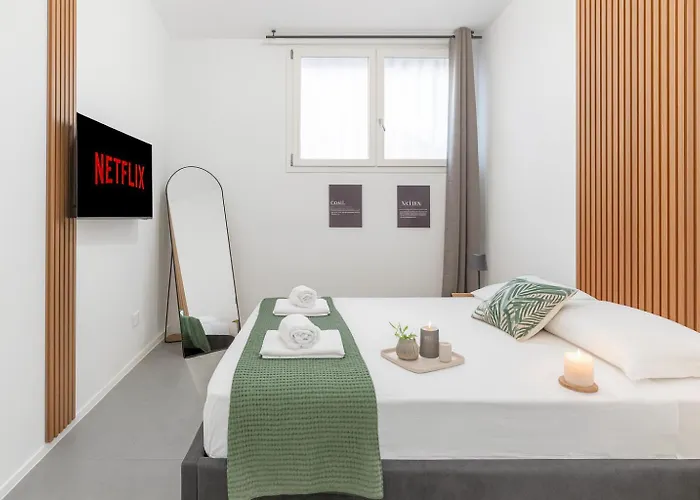 בית הארחה 12 -near Train Station -15 Min Rho Fiera-duomo-malpensa