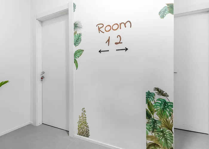 12 -near Train Station -15 Min Rho Fiera-duomo-malpensa בית הארחה 3*