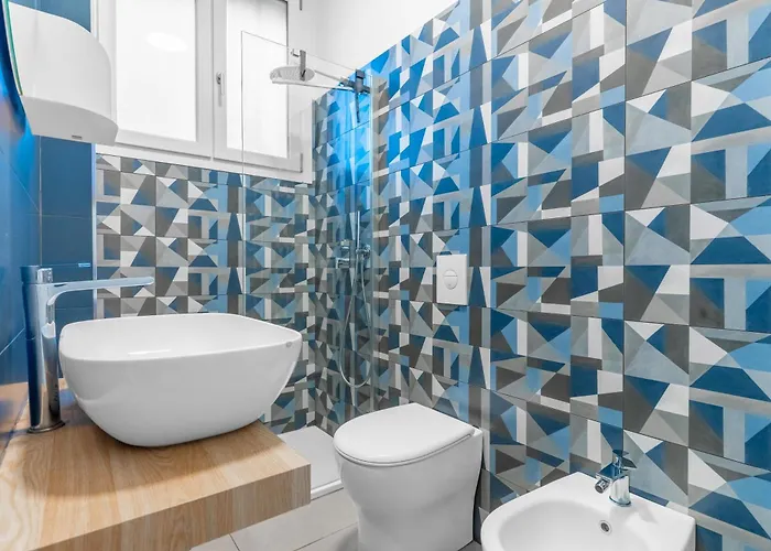 בית הארחה 12 -near Train Station -15 Min Rho Fiera-duomo-malpensa