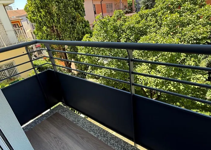 White House Con Posti Auto Appartamento *