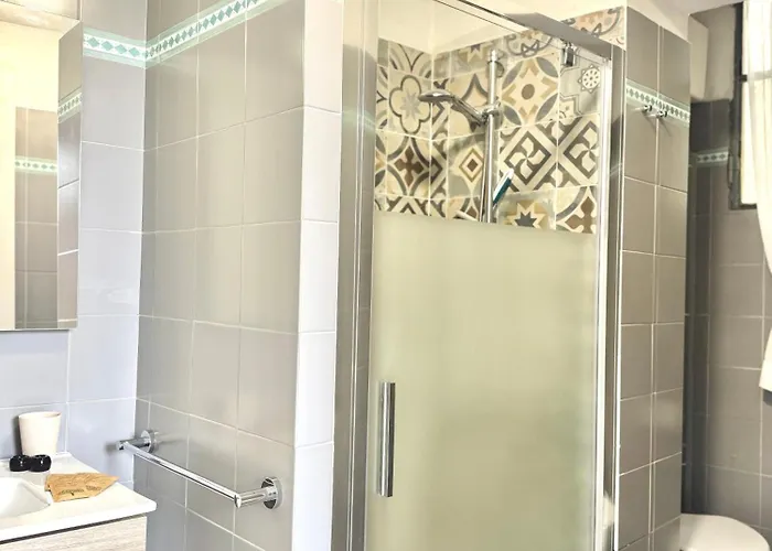 Navigli Metro4-tram2-naviglio Grande Appartamento