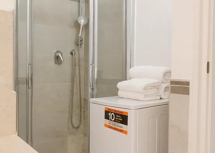 Hbhall Porta Romana *