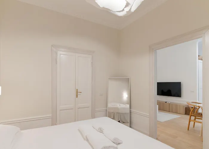 Porta Romana - Lusso E Calore In Un Bilocale Di Design Apartamento Milão