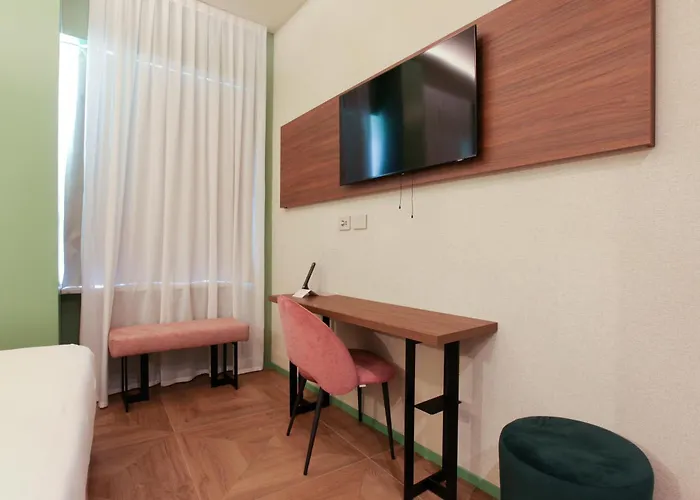 The Floor 3* מילאנו