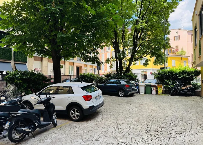 בית נופש Stylish 8-bed Near Duomo Ideal For Groups Families With Terrace Garden Parking