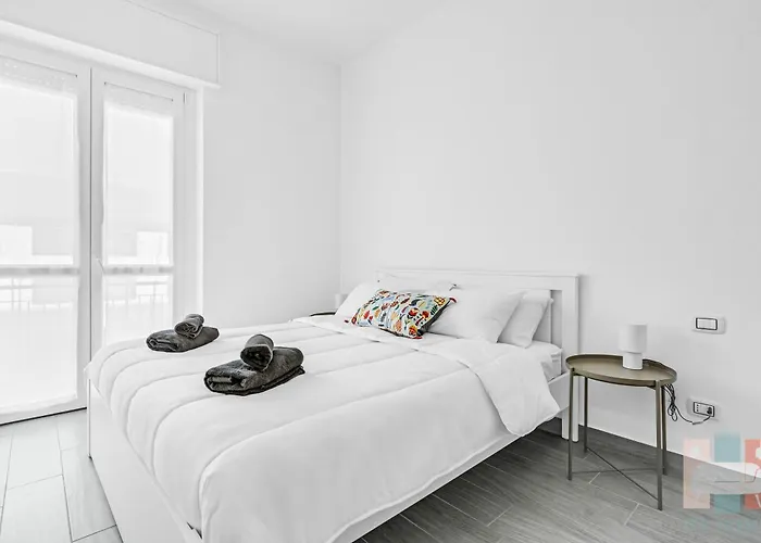 Flu10 -crescenzago- Bright - Wi-fi - Apartman