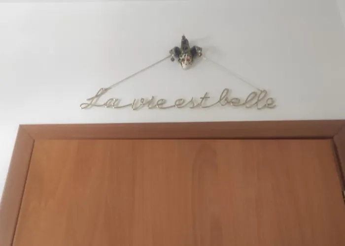 Appartement Elemi House *