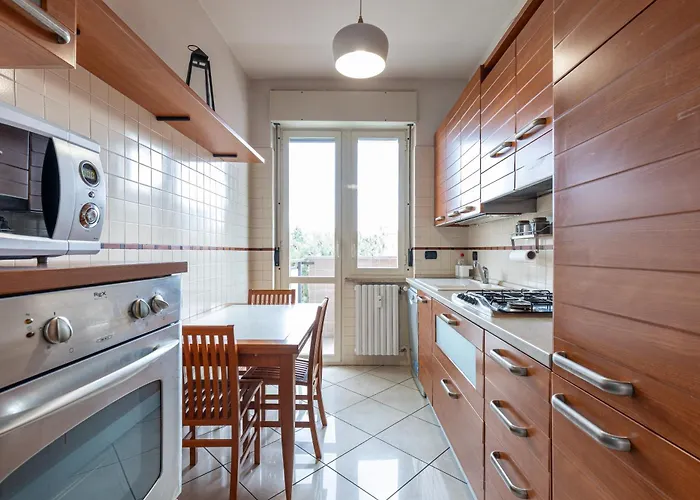 Lovely 15m From Duomo M1 Milano