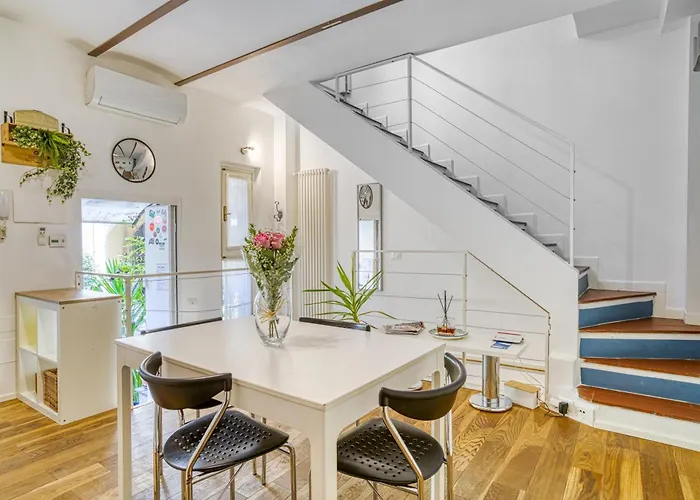 Casa Torricelli - Modern On 3 Levels With Outdoor Dining Area *