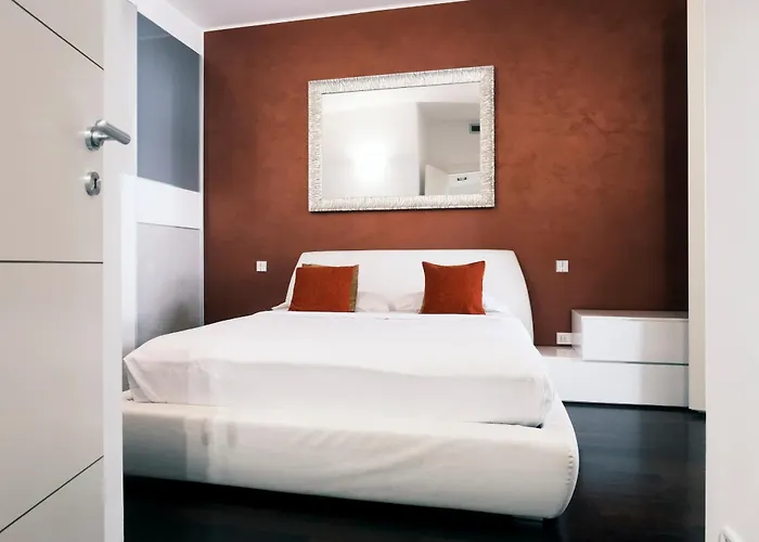 Comecasa De Amicis Urban Flat Near Duomo * מילאנו