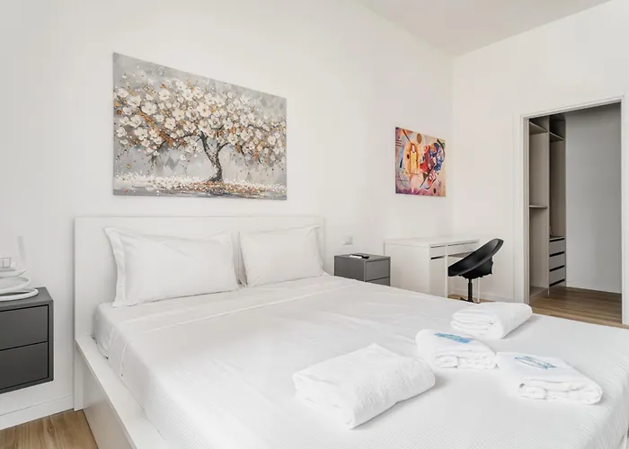 Joivy Stylish 2-bedroom Flat Near Citylife District شقة ميلان