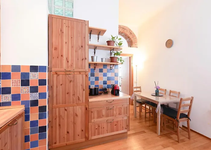 Naviglio Grande Zona Tortona * Milan