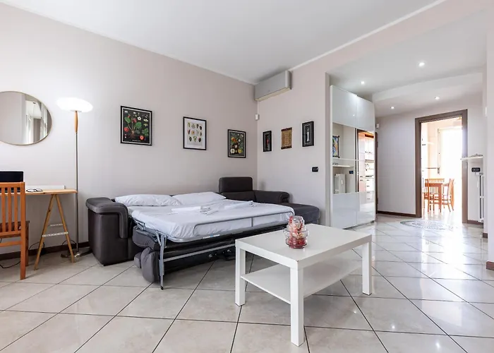 Lovely 15m From Duomo M1 * Milano