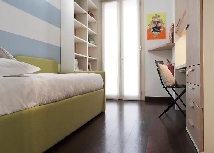 Comecasa De Amicis Urban Flat Near Duomo * Milano