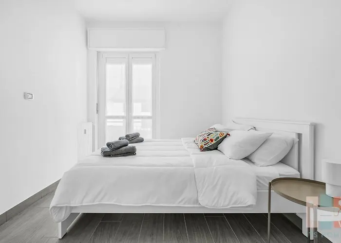 Flu10 -crescenzago- Bright - Wi-fi - Apartman Milánó