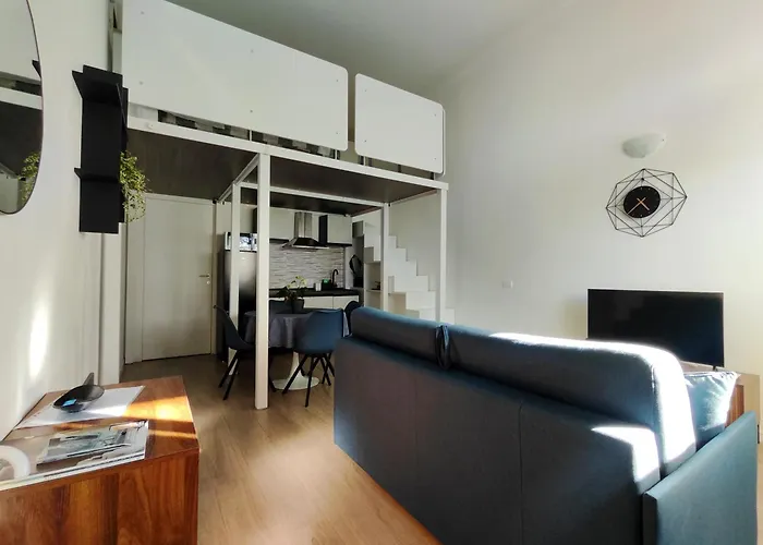 Del Mare, Famagosta, Parking, Forum Apartment Milan