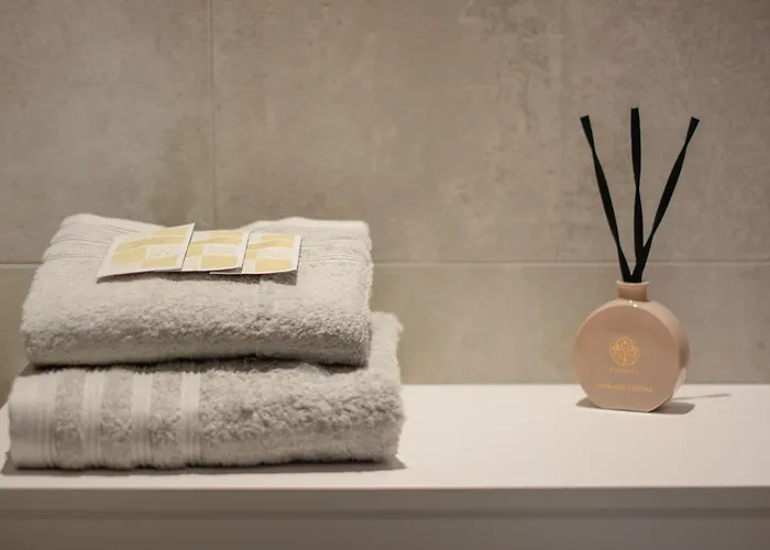 The Vertical House - Elegant Refuge On Two Floors Lägenhet