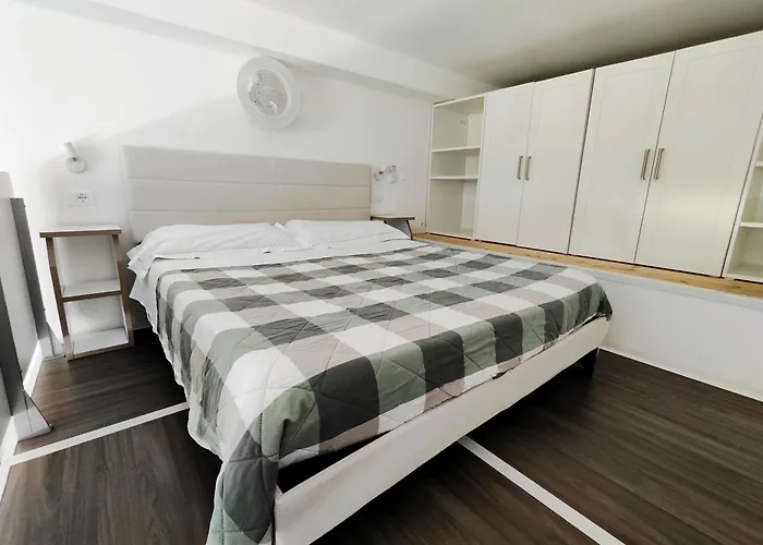 Apartment Del Mare, Famagosta, Parking, Forum Milan