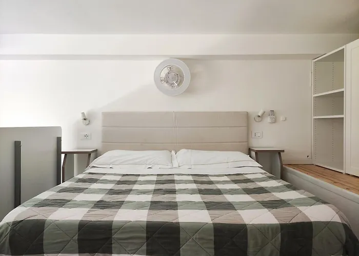 Del Mare, Famagosta, Parking, Forum Apartment Milan