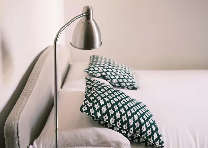 Comecasa 3 Bedrooms Near Bocconi Διαμέρισμα *