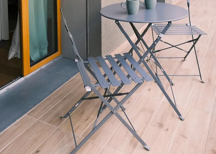 Comecasa Modern Retreat Gym & Style