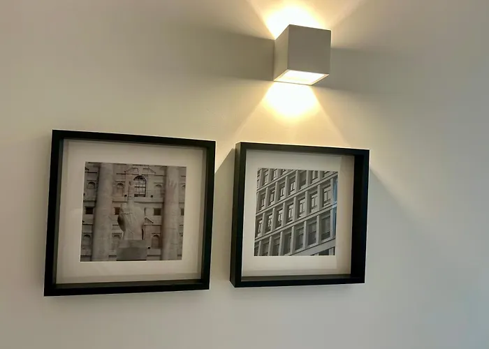 アパート Fifty Eight Repubblica Three Bedrooms ミラノ