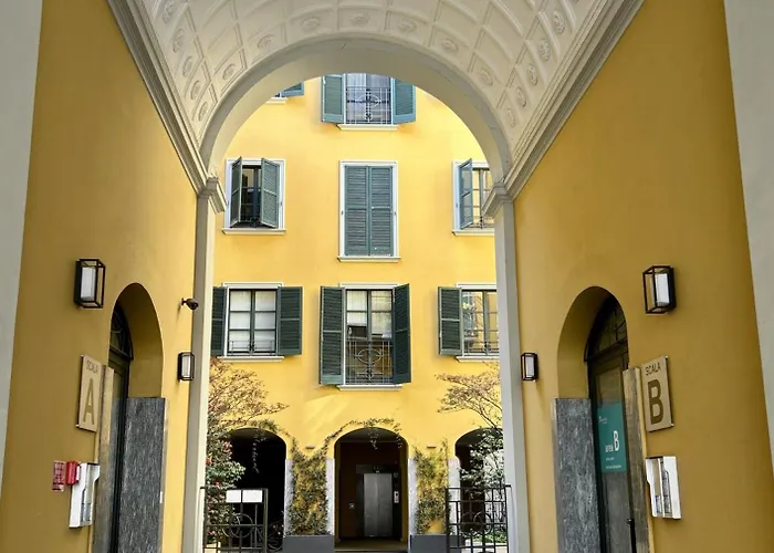 Fifty Eight Repubblica Three Bedrooms アパート