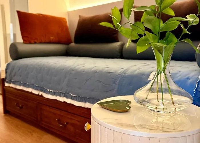 Casa Estia - Mico, Fiera Milano, Citylife, San Siro, Metro 2 Min - Refined Historic Апартаменты *