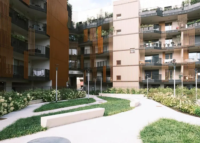 Comecasa Modern Terraced & Palestra Mediolan