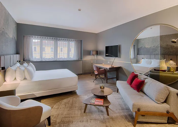 Hotel Nh Collection Porta Nuova 4*