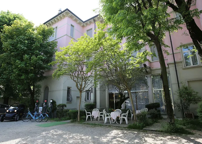 Mokinba Montebianco Hotel Mailand