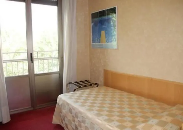 Mokinba Sant'ambroeus מלון מילאנו