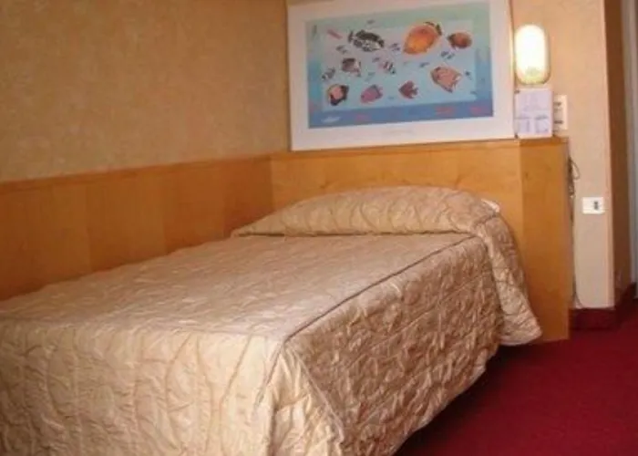 מלון Mokinba Sant'ambroeus מילאנו