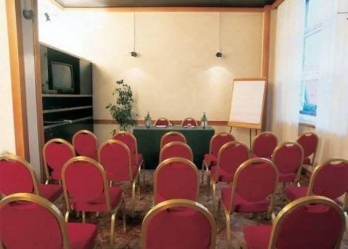 Mokinba Sant'ambroeus 3*