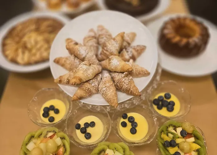 Mokinba Sant'ambroeus מלון 3*