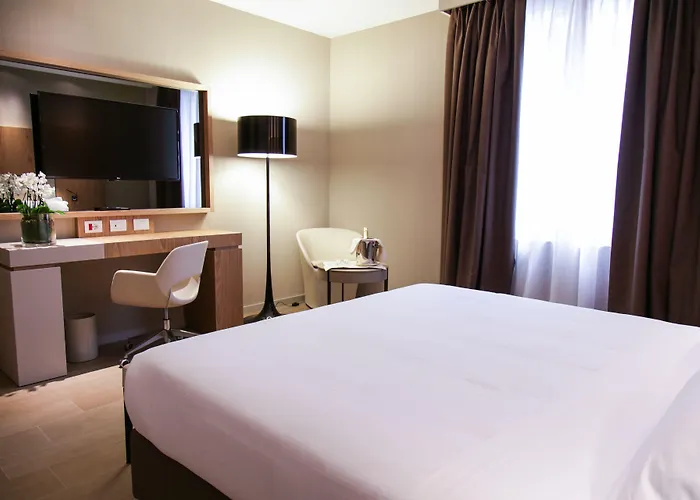 ホテル ワールドホテル クリストフォロ コロンボ ミラノ