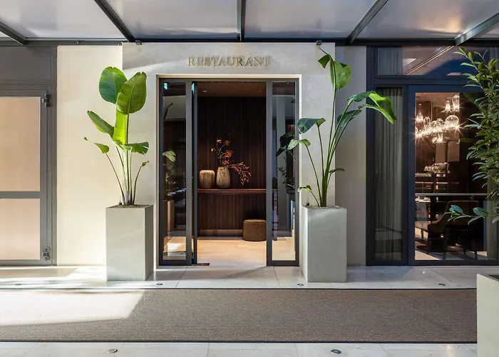 ホテル ワールドホテル クリストフォロ コロンボ