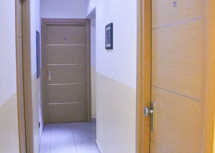 露莎娜酒店 酒店 3*