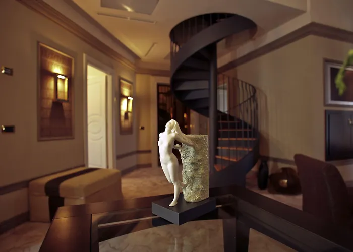 Hotel Grand Visconti Palace 4*