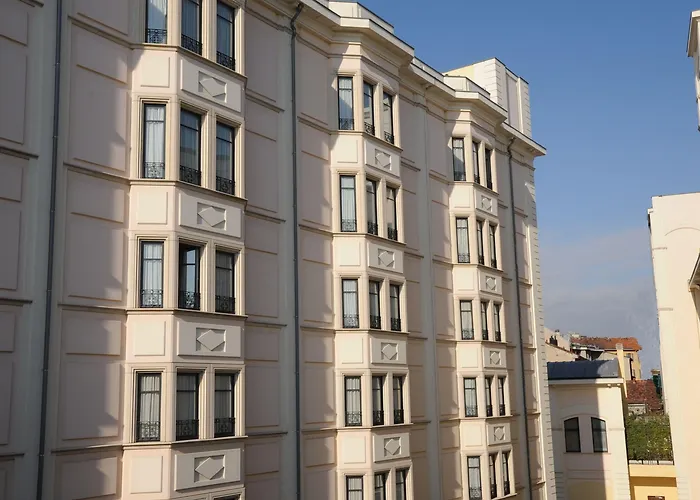 Grand Visconti Palace 4*