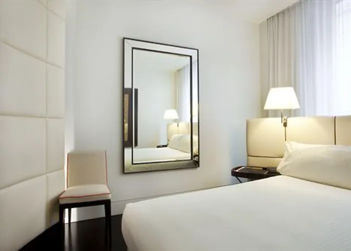 Ξενοδοχείο Sina The Gray