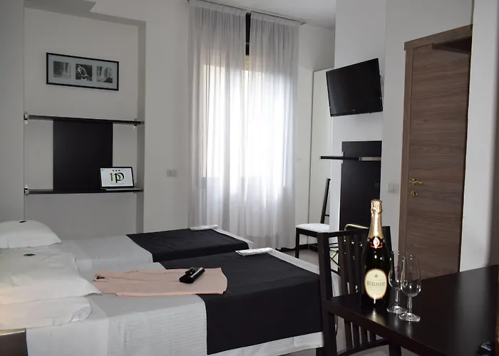 ホテル ペルジーノ ミラノ