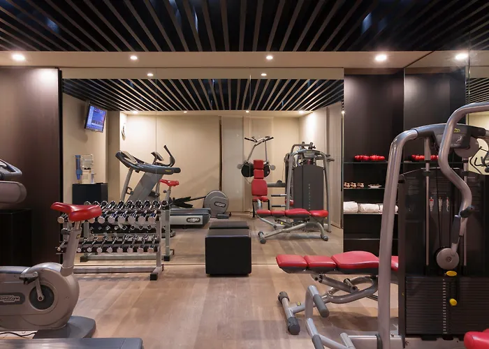 Straf, Milan, A Member Of Design Hotel 4*