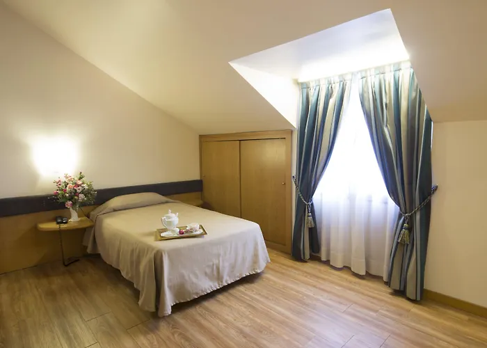 Albert Hotel 3* מילאנו